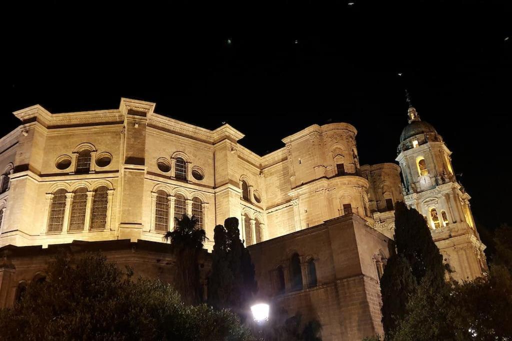 Cms Pena Historical Building Lägenhet Málaga Exteriör bild
